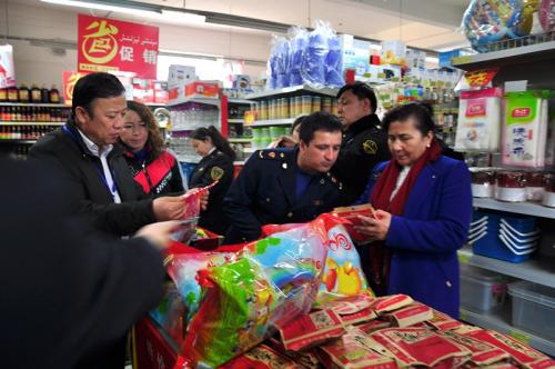 食品药品监督管理局来小餐饮店主要查什么